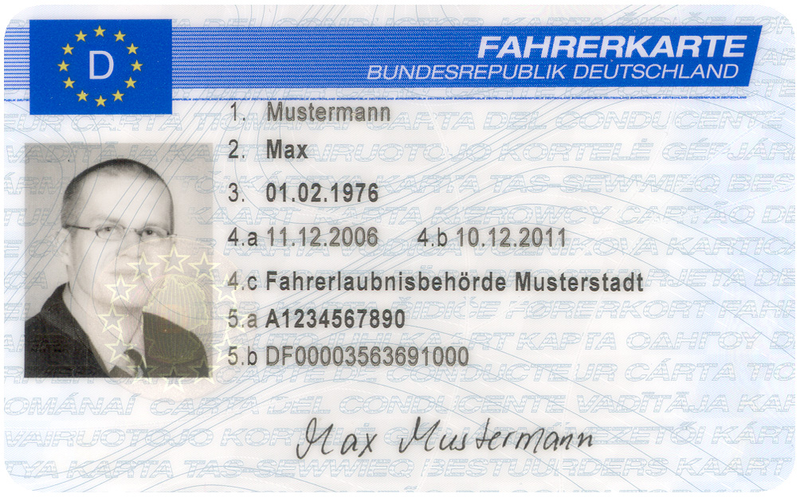 Duitse bestuurderskaart met de volgende gegevens: Naam: Max Mustermann, Geboortedatum: 01.02.1976, Uitgiftedatum: 11.12.2006, Vervaldatum: 10.12.2011, Uitgevende autoriteit: Fahrerlaubnisbehörde Musterstadt, Kaartnummer: A1234567890, Serienummer: DF00035368391000. Bevat een pasfoto van een man.
